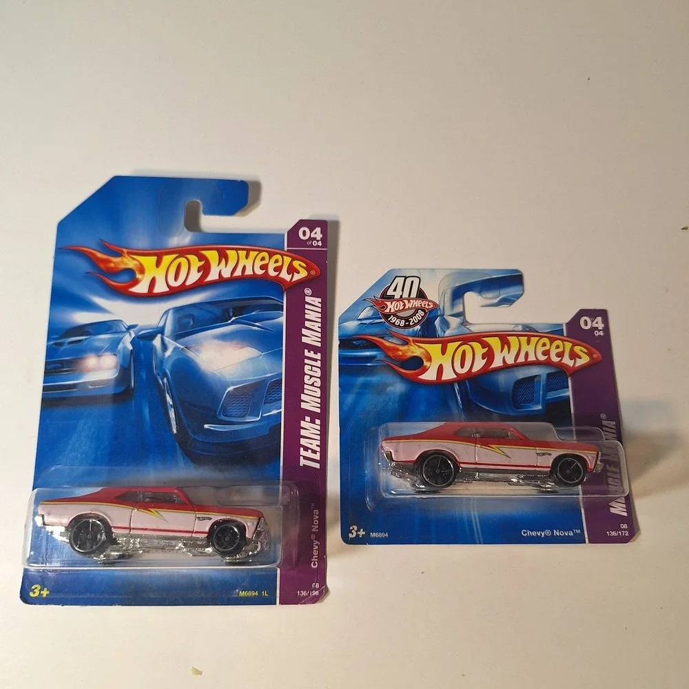 Hot Wheels 2008 Team Muscle Mania White Red '68 Chevy Nova Regular & Short Card